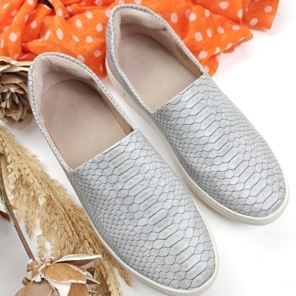 J Slides Grey Leather Embossed Loafers Sz 8m - Picture 2 of 7